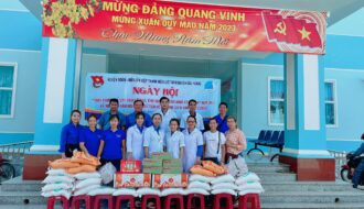 Hội LHTN Việt Nam huyện Cầu Ngang nâng cao chất lượng hoạt động của CLB Thầy thuốc trẻ huyện.