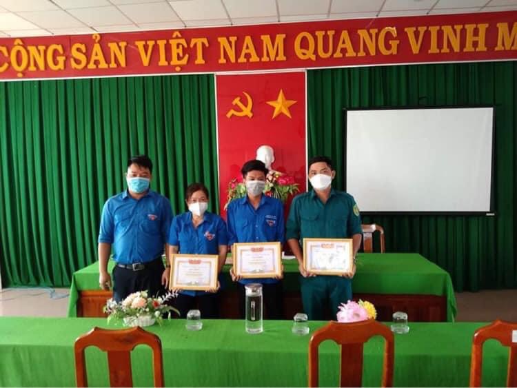 ĐỒNG CHÍ VÕ VĂN HIẾU, BÍ THƯ CHI ĐOÀN ẤP TƯ, XÃ MỸ LONG NAM – TẤM GƯƠNG THANH NIÊN TIÊU BIỂU TRONG HỌC TẬP VÀ LÀM THEO BÁC