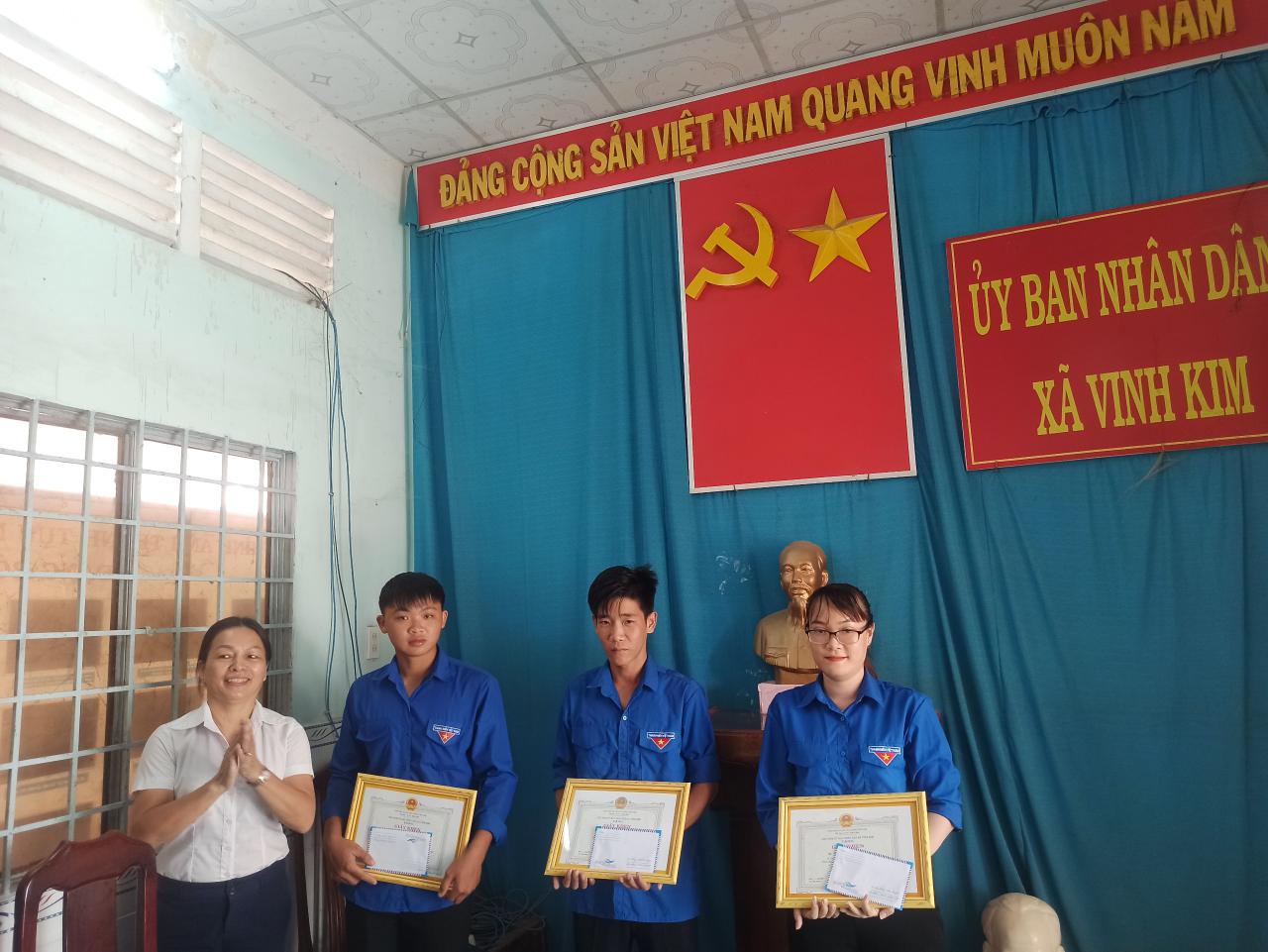 CHỊ LỮ HOÀNG KIM QUYÊN – GƯƠNG ĐOÀN VIÊN HỌC TẬP VÀ LÀM THEO TƯ TƯỞNG, ĐẠO ĐỨC, PHONG CÁCH HỒ CHÍ MINH