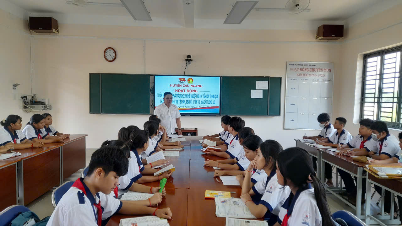 HỘI ĐỒNG ĐỘI HUYỆN CẦU NGANG: TỔ CHỨC MÔ HÌNH HOẠT ĐỘNG TƯ VẤN HƯỚNG NGHIỆP VÀ TRẢI NGHIỆM NGHỀ NGHIỆP CHO ĐỘI VIÊN LỚN THÔNG QUA CHƯƠNG TRÌNH “TUỔI TRẺ VIỆT NAM, RÈN ĐỨC LUYỆN TÀI, DẪN DẮT TƯƠNG LAI” NĂM HỌC 2024 – 2025